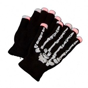 Gants de fête lumineux à LED en forme de doigts de squelette pour Halloween, pour une utilisation en extérieur - Product Image 3