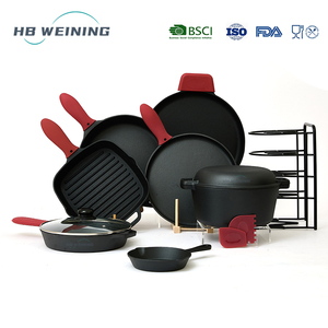 Set di 7 Pezzi Neri |   Set di 7 Pezzi in Ghisa Pretrattata per Cucina, Include Padelle, Griglia e Pentola Olandese - Product Image 2
