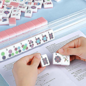 Juego de Mahjong Personalizado Plegable de Lujo con 160 Fichas Acrílicas Azules y Rosas Grabadas - Product Image 1