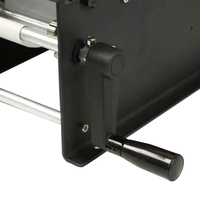 Etiqueteuse manuelle de bouteilles rondes Petite étiqueteuse manuelle semi-automatique auto-adhésive de bureau