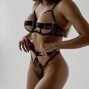 Venta caliente Encaje Sexy Supergirl Lencería Mujeres Vendaje Hollow Out Sexy Lingerie Set Tres piezas Liga Fabricante China - Product Image 3