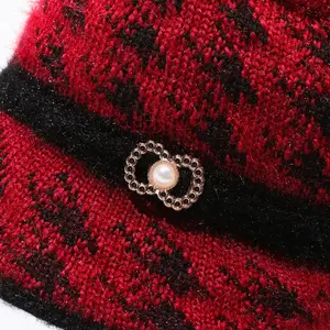 Topi bucket wanita musim dingin, topi rajut hangat pelindung telinga, topi luar ruangan tahan angin