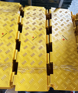 2024 produttore 2/3/4/5 canale cavo rampa di protezione cavo in gomma - Product Image 3