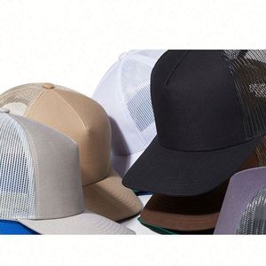 Casquette unisexe Richardson 112 à 5 panneaux avec fermeture snapback, style trucker en maille, sportive et formelle - Product Image 2