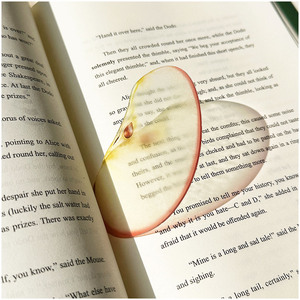 Segnalibri in Acrilico Trasparente a Forma di Frutta, Simpatici Segnalibri Realistici a Fette, Regali Creativi per Amanti dei <span class=keywords><strong>Libri</strong></span> - Product Image 1