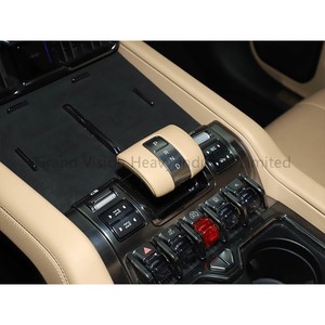 BYD Equation Leopard 8, SUV con Doble Motor, Sistema Híbrido Enchufable, Modo Eléctrico Puro de 100 km, Llantas de 20 Pulgadas, Vehículo Todoterreno, 550 kW - Product Image 3