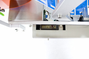 Máquina de impresión de etiquetas adhesivas, semiautomática, para etiquetas de botellas redondas, MT-50 - Product Image 4