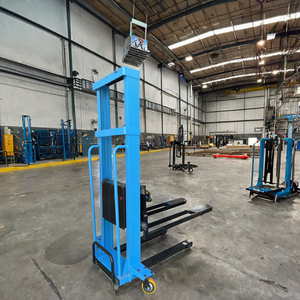 Carretilla elevadora montada en camión eléctrico de 1000kg y 1,3 m con características eléctricas - Product Image 6