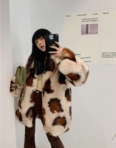 Pelliccia di Alta Qualità in Vera Volpe Intera di Colore <span class=keywords><strong>Verde</strong></span> da Donna Giacca di Volpe con Motivo Leopardato <span class=keywords><strong>Cappotto</strong></span> in Pelliccia di Volpe Naturale da Donna - Product Image 5
