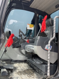 Mini-excavatrice sur chenilles Kobelco SK75 d'occasion, 7,5 tonnes, d'origine japonaise, faible nombre d'heures, hydraulique, matériel de construction à vendre - Product Image 5