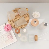 50ml 120ml 150ml 180ml 200ml Bouteilles de diffuseur d'arôme de roseau en verre dépoli clair de luxe pour désodorisants avec couvercle en bois de bambou