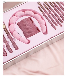 ชุดแปรงแต่งหน้าเพชรประดับ 15 ชิ้น/ชุด พร้อมฟองน้ำแต่งหน้า - Product Image 6