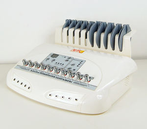 Máquina de Electroestimulación Muscular Auro a <span class=keywords><strong>Precio</strong></span> de Fábrica, Máquina para Esculpir el Cuerpo, Pérdida de Peso, Adelgazamiento, Cuidado de los Senos - Product Image 3