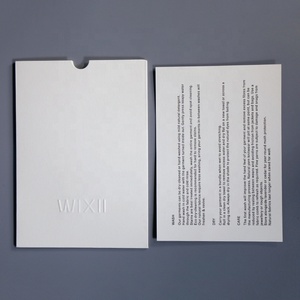 <span class=keywords><strong>Buste</strong></span> Bianche Personalizzate in <span class=keywords><strong>Carta</strong></span> Artistica Opaca <span class=keywords><strong>con</strong></span> Logo in Rilievo e Biglietto di Ringraziamento per Marchi di Moda - Product Image 3