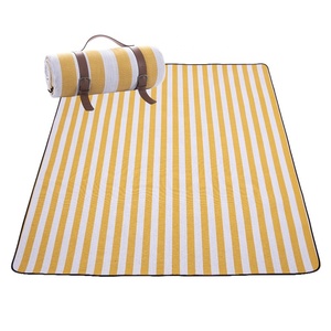 <span class=keywords><strong>Manta</strong></span> de <span class=keywords><strong>Picnic</strong></span> Personalizada de 3 Capas, Gruesa, <span class=keywords><strong>Impermeable</strong></span> y Resistente a la Humedad, para Exteriores, al por Mayor, Grande y Lavable - Product Image 6