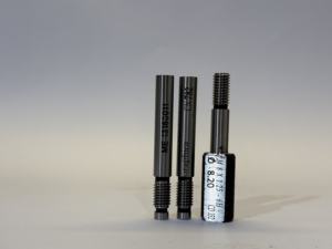 เกจวัดเกลียวแบบเข้าศูนย์กลาง ผลิตจากเหล็กกล้าชุบแข็ง สำหรับตรวจสอบเกลียวภายใน เครื่องมือวัดแบบ Go/No-Go สำหรับใช้งานในอุตสาหกรรม - Product Image 3