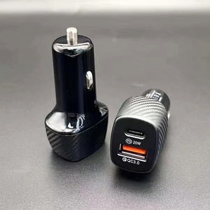 Nuevo Cargador de Coche de Fibra de Carbono 3.1A Tipo C+PD para iPhone 14 13 12 Xiaomi Huawei Samsung S21 <span class=keywords><strong>S22</strong></span> <span class=keywords><strong>Carga</strong></span> Rápida - Product Image 2