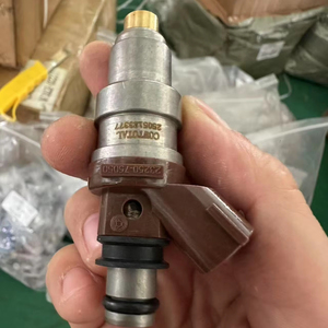 Inyector de Combustible Automotriz OEM 2325075050, OEM 23250-75050 para Toyota HILUX RZN HIACE <span class=keywords><strong>RCH</strong></span> 3RZFE 2.7L - Product Image 1