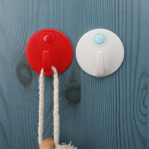 56mm pas <span class=keywords><strong>de</strong></span> poinçonnage <span class=keywords><strong>crochet</strong></span> mural décoratif cintres rouges crochets <span class=keywords><strong>de</strong></span> <span class=keywords><strong>plafond</strong></span> <span class=keywords><strong>crochet</strong></span> mural - Product Image 1