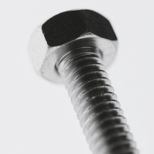 Personnalisation de tournage et de fraisage CNC QEM |   Pièces automobiles |   Boulons de bielle en acier inoxydable, laiton, titane, usinés par électroérosion à fil - Product Image 3