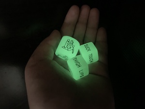 <span class=keywords><strong>Juego</strong></span> de 6 <span class=keywords><strong>Dados</strong></span> Eróticos de Acrílico, Regalo para Parejas, <span class=keywords><strong>Juego</strong></span> de Amor, Juguetes <span class=keywords><strong>Sexuales</strong></span> para Adultos, <span class=keywords><strong>Dados</strong></span> <span class=keywords><strong>Sexuales</strong></span> con <span class=keywords><strong>Juego</strong></span> de Posiciones <span class=keywords><strong>Sexuales</strong></span> para Adultos - Product Image 5