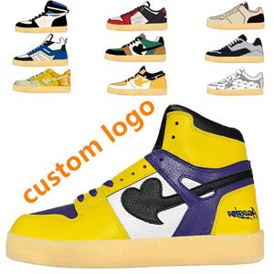 Vente en gros de <span class=keywords><strong>chaussures</strong></span> décontractées originales en cuir avec logo personnalisé pour hommes baskets à la mode avec <span class=keywords><strong>semelle</strong></span> en crêpe <span class=keywords><strong>chaussures</strong></span> personnalisées pour hommes <span class=keywords><strong>chaussures</strong></span> de marche pour femmes - Product Image 1
