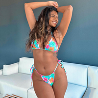 Vente en gros de haute qualité nouvelle Sexy impression sangle Bikini Spandex et tissu en nylon coupe triangulaire dos nu fendu maillot de bain femmes