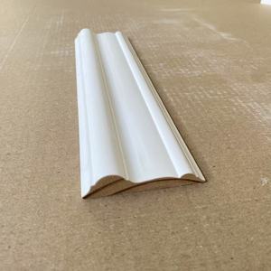 Molduras Decorativas de Madera de Pino Blanco Imprimado Directo de Fábrica - Rodapié Personalizado con Unión Dentada para Uso en Hoteles y Hospitales - Product Image 2