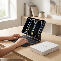 Étui Clavier Magnétique Flottant pour iPad Pro 13 Pouces M4 M5 Certifié FCC Ultra Mince avec Pavé Tactile Rétroéclairé RGB et Écran LED