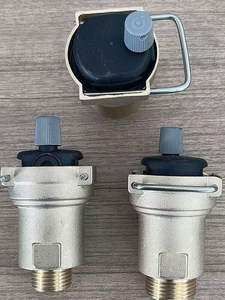 วาล์วระบายอากาศอัตโนมัติทองเหลือง วาล์วปล่อยอากาศ วาล์วทำความร้อน ขนาด 3/8 นิ้ว 3/4 นิ้ว 1 นิ้ว สำหรับท่อน้ำประปา Caleffi - Product Image 4