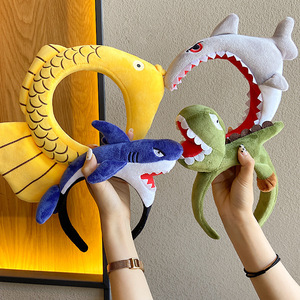 Diadema de Peluche con Diseño de Dinosaurio <span class=keywords><strong>y</strong></span> Cangrejo Estilo Anime, Diademas <span class=keywords><strong>y</strong></span> Accesorios para el Cabello Súper Lindos con Diseño de Tiburón - Product Image 1