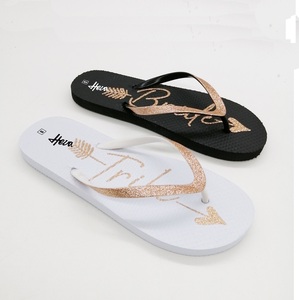 HEVA Tongs et Claquettes pour <span class=keywords><strong>Femme</strong></span>, Chaussures Plates Décontractées d'Été et de Printemps, Légères, Personnalisables, Antidérapantes, avec Strass - Product Image 1