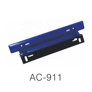 Cadre de plaque d'immatriculation en plastique durable CARFU, non réfléchissant, résistant aux intempéries, ajustement universel, sécurité accrue en noir/argent/rouge/bleu - Product Image 4