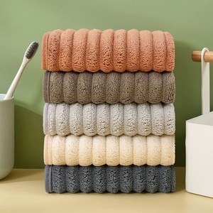 Hot Sale <b>Dog</b> Cat Big Towel Super Absorbent Quick Drying <b>Dog</b> <b>Bath</b> Cleaning Towel Microfiber Pet Towel - Product Image 5