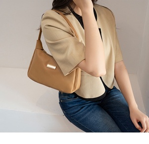 Wholesale Cheap Price Women's <b>Shoulder</b> Bag Zipper Closure Single <b>Strap</b> PU Leather Handbag Tote Bags for Ladies Daily Travel - Product Image 5