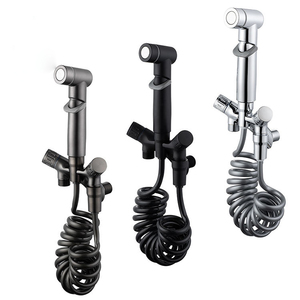 Set Moderno per Bidet da Hotel con Pistola Spray in Acciaio Inox e Ottone, Doccetta Pressurizzata con Funzione di Risciacquo - Product Image 1