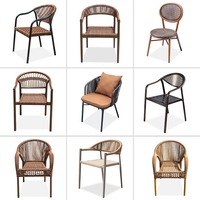 Chaise et table à manger en rotin d'extérieur design nordique pour hôtel maison balcon cour terrasse espaces de vie extérieurs