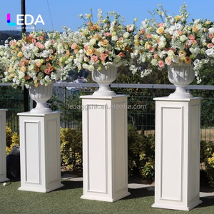 LEDA Socle de mariage moderne en acrylique blanc, support à fleurs avec panneau de bienvenue pour la décoration d'événements, en stock - Product Image 1