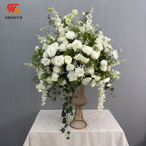 Boule de fleurs de mariage en vente chaude, centre de table OEM, arrangement de roses blanches, centre de table de mariage, boules de fleurs artificielles - Product Image 1
