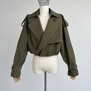 <span class=keywords><strong>Trench</strong></span> Corto <span class=keywords><strong>Verde</strong></span> Oliva Personalizzabile, Giacca Antivento Retrò Ecologica con Colori Personalizzabili - Product Image 3
