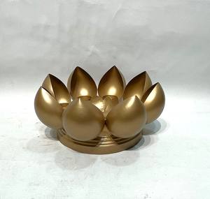 เชิงเทียนดอกบัวดิวาลี ของตกแต่งเทศกาลสุดงดงาม ออกแบบมาเพื่อเพิ่มความโดดเด่นให้กับการเฉลิมฉลอง - Product Image 2