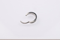 Bijou de corps tendance en Titane F136 avec zircon serti griffe, anneau clicker segmenté pour piercing de cartilage d'oreille et de nez, cadeau de mariage et de fête