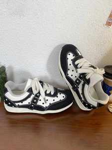Zapatillas Casuales de Mujer Estilo Alemán Primavera 2026, Zapatillas Blancas Pequeñas Versátiles Estilo Ins, Calzado Urbano de Nicho - Product Image 5