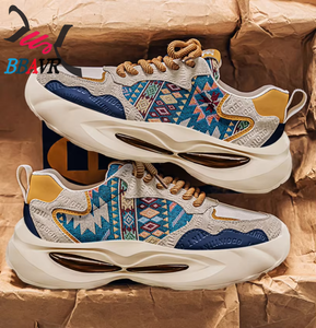 Baskets brodées durables de haute qualité pour hommes, nouveau design, chaussures épaisses personnalisées pour l'extérieur, baskets de style nouveau en gros - Product Image 4