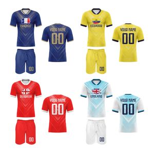 เสื้อฟุตบอลผู้ชายผ้าโพลีเอสเตอร์100% ชุดเล่นฟุตบอลคอวีรุ่นนักเล่นทีมชาติออกแบบได้ตามต้องการ - Product Image 1