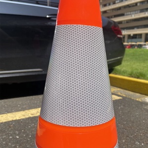 Yansıtıcı bant alanı siyah taban ile 28 ''3.3kg floresan turuncu PVC trafik konisi - Product Image 3