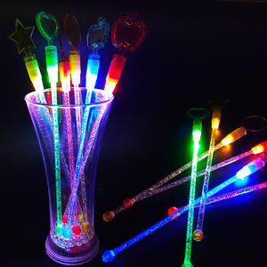 Bâtonnet mélangeur en plastique lumineux à LED pour boissons, bâtonnet mélangeur à café, mélangeurs à cocktail à LED pour cadeaux promotionnels d'entreprise - Product Image 1
