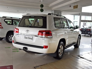 Toyota Land Cruiser 2016 Usada, 4.0L, 4x4, SUV, Automática, Gasolina, Volante a la Izquierda, con Techo Solar Eléctrico, Todoterreno - Product Image 4