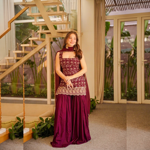 Conjunto de top de georgette sintético con bordado y encaje de diseñador, pantalón palazzo y dupatta, completamente cosido y listo para usar. - Product Image 1