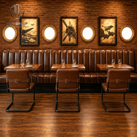 Ensemble de mobilier de restaurant commercial de luxe moderne : Chaise en métal rembourrée Ron Group, table en bois massif et banquette en cuir
